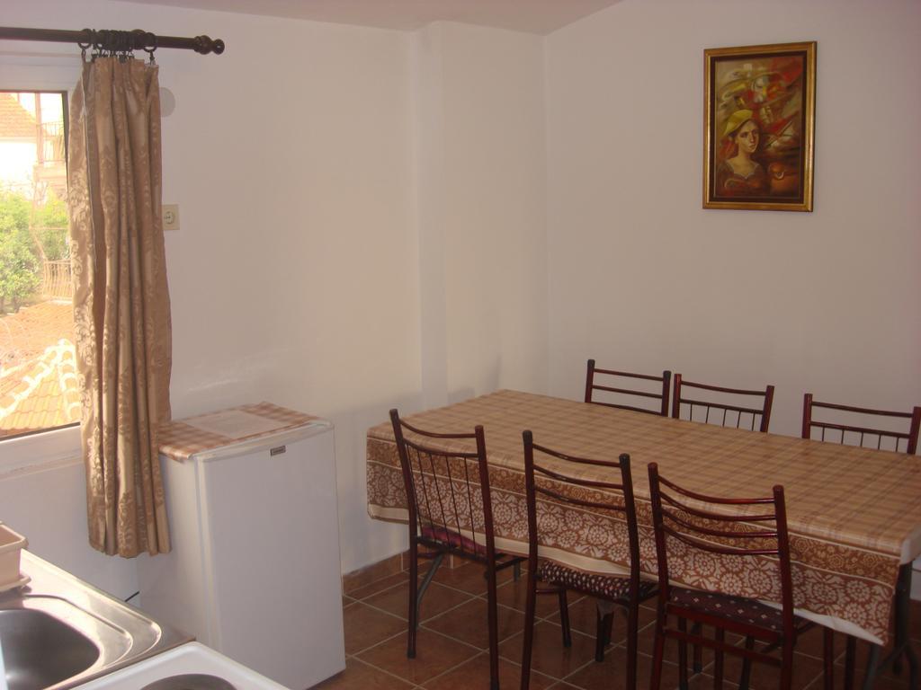 Apartments Kalamperovic 바르 객실 사진